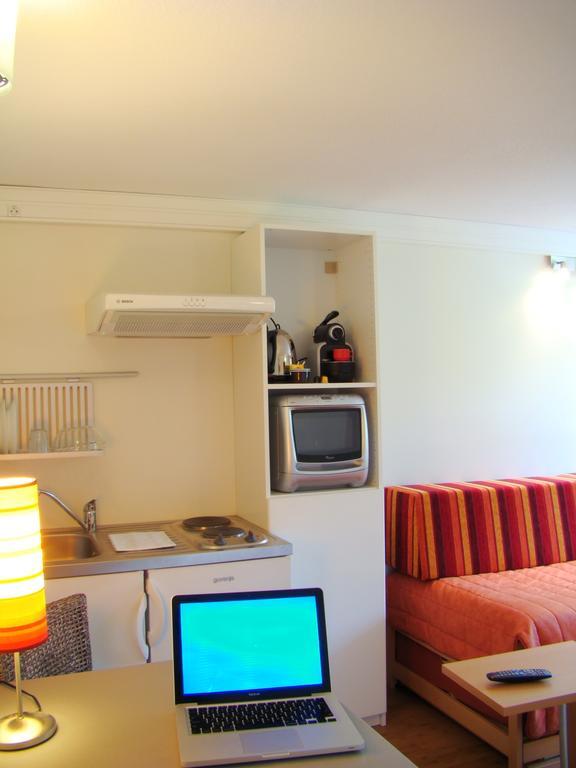 Hôtel Pierre Blanche Chatillon-en-Michaille Zimmer foto